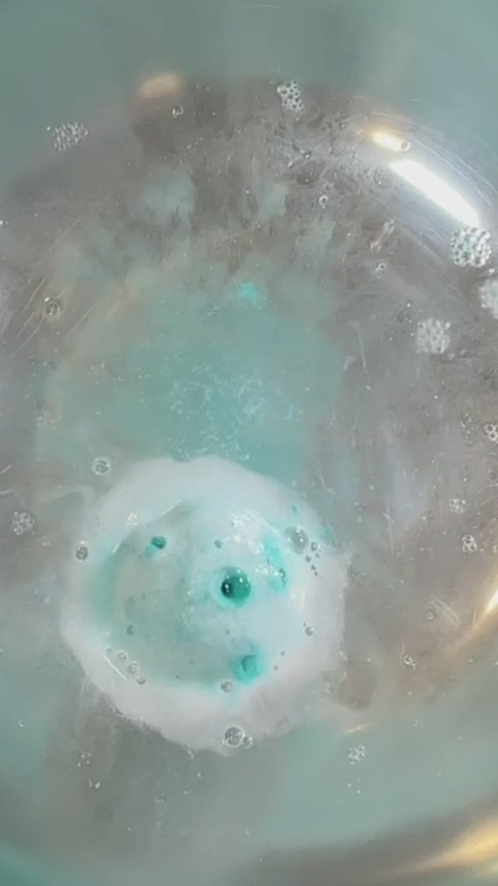 demo of the lagoon bath bomb